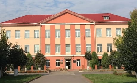 Знову у ТОП-10: ліцей №3 Калинівської міської ради у першій десятці обласного рейтингу НМТ-2026