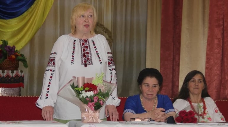 Письменниця із Нової Греблі стала лавреатом літературної премії, але подію затьмарило поранення сина
