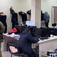В Україні набрав чинності закон про відповідальність за участь у шахрайських кол-центрах