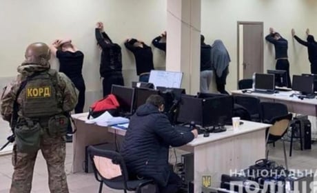 В Україні набрав чинності закон про відповідальність за участь у шахрайських кол-центрах