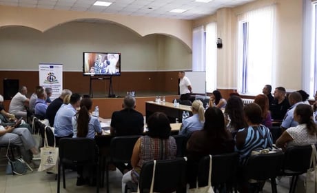 Siguranță fără frontiere: rezultatele proiectului SHIELD în școlile bucovinene