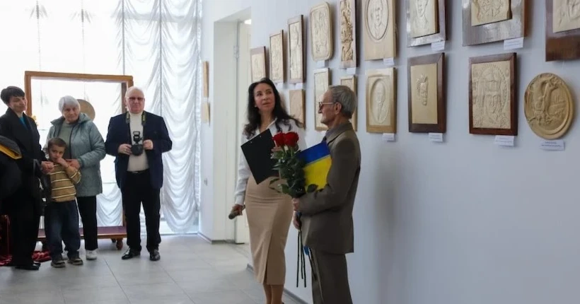 Дерево, що оживає: ізмаїльський майстер Михайло Пейков презентував ювілейну виставку