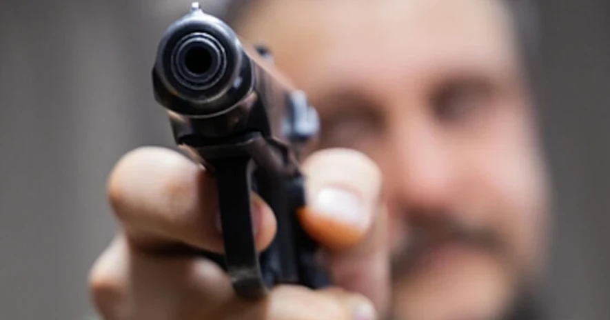 «Прострелю ногу»: в Ізмаїлі п'яний батько багатодітної родини тероризував дітей