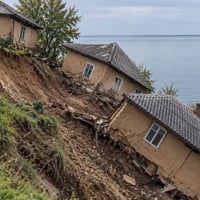 Загроза катастрофи на Ялпузі: в селі на Ізмаїльщині рятують будинки від обвалу