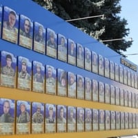 Ізмаїл схиляє голови: на Алеї Слави та біля Стенду шани вшанували полеглих воїнів