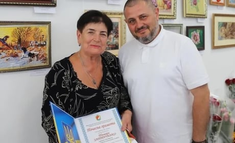 Народна майстриня Тамара Затинченко відзначила ювілей масштабною виставкою в Ізмаїлі