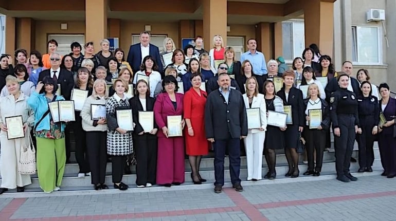 В Ізмаїлі напередодні свята відзначили найкращих освітян та працівників шкіл і садочків