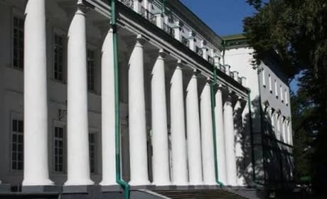 8 студентів Чернігівщини отримали президентські стипендії - серед них двоє з Ніжина