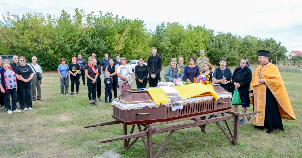 Боронив Україну в лавах Чорних Запорожців - у Ставах провели в останню путь воїна Владислава Третяка