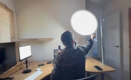 Студійне м'яке світло без софтбокса: Amaran Verge Max проти Elgato Key Light та Godox ES45