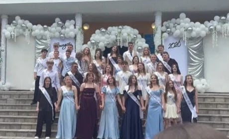 Золотий фонд Ржищівщини - 2026: 14 випускників 11-х класів отримали свідоцтва з відзнакою