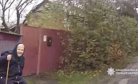 «Я знала, що ви приїдете»: поліцейський допоміг мешканці Ворожбянської громади дістатися до медиків
