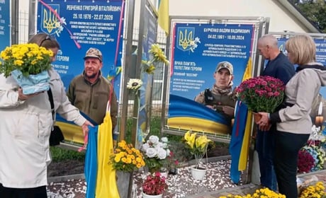 На Алеї Героїв у селі на Переяславщині відкрили портрети двом загиблим захисникам