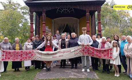 У Переяславі показали "Рушник Сікорського", якого вишивали три роки на пошану пам'яті творця музеїв
