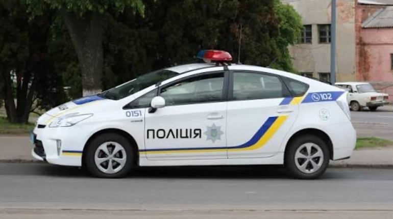 На Переяславщині жінка вигнала з будинку співмешканця, а п'яний чоловік — дружину: хроніка поліції