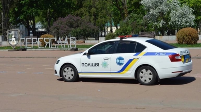 На Переяславщині жінка виявила мертвим 31-річного сусіда в його будинку: хроніка поліції