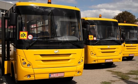 Гадяцька громада отримала новий шкільний автобус