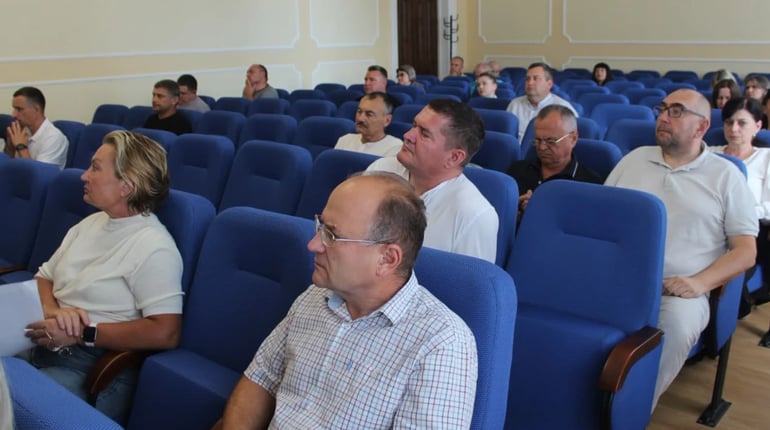 У Гадячі відбулася 78-ма сесія міськради: звіт голови, нагороди ветеранам, зміни до бюджету громади