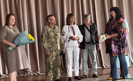 «Дякуємо за захист»: у Золотоноші вшанували військовослужбовця Олександра Литвиненка