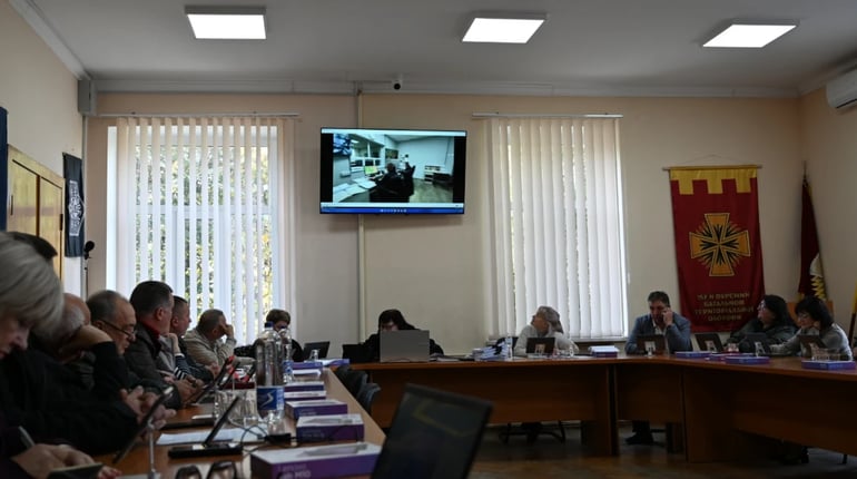 «Затиснута» ділянка, звіт про витрачені кошти, понад пів сотні питань – про жовтневу сесію депутатів