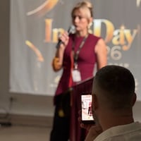 Онлайн-продажі, ШІ та допомога ЗСУ: у Первомайську відбувся третій бізнес-форум InstaDay
