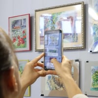 Квіти на полотнах, квіти у віршах. У Первомайську відкривали виставку до річниці Вінграновського