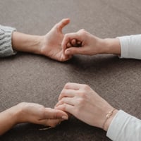 Групи психологічної підтримки для родин захисників у Первомайську: як долучитися