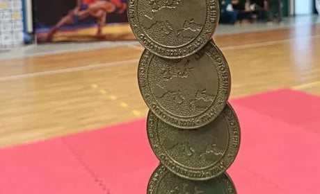 Чотири золота з чотирьох можливих: первомайчанка Ірина Лукацька стала чемпіонкою Європи з самбо
