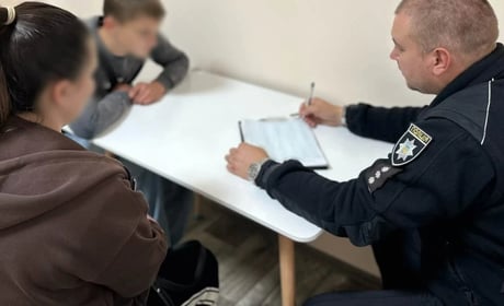 У Первомайську двох 15-річних учнів госпіталізували з алкогольним отруєнням