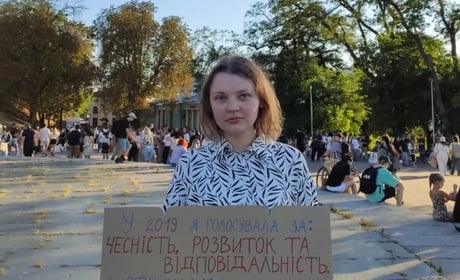 «Мені та моїй дитині в цій країні ще жити»: психологиня з Первомайська побувала на мітингу в Києві