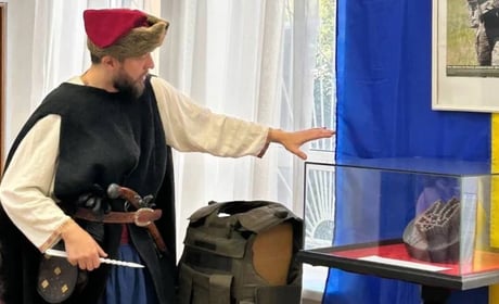 Від княжої доби до сучасного фронту: у Первомайську діє виставка про еволюцію українського війська
