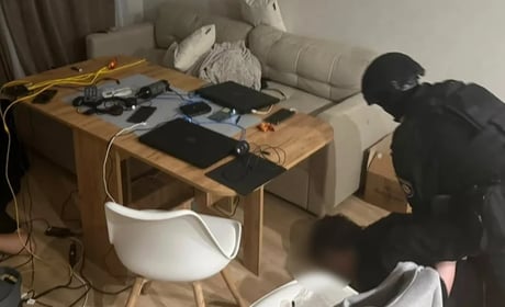 У Миколаєві викрили шахрайський call-центр: людей переконували переказувати гроші
