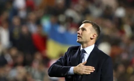 Шеві — 50! Як Андрій Шевченко підкорив «Мілан» та завоював «Золотий м'яч»