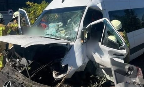 На трасі Київ — Одеса мікроавтобус врізався у відбійник: загинула пасажирка