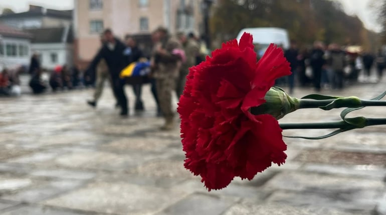 У Первомайську попрощалися зі старшим солдатом Максимом Галіакберовим