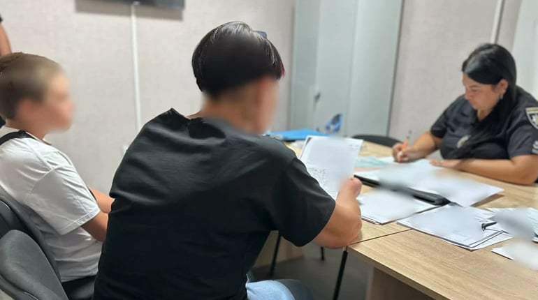 Знімали «тренд» для соцмереж: у Первомайську батьки двох хлопців відповідатимуть у суді