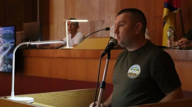 Ветерани, нічні гулянки на АЗС і відкладені рішення: що було і чого не було на 98-й сесії міськради