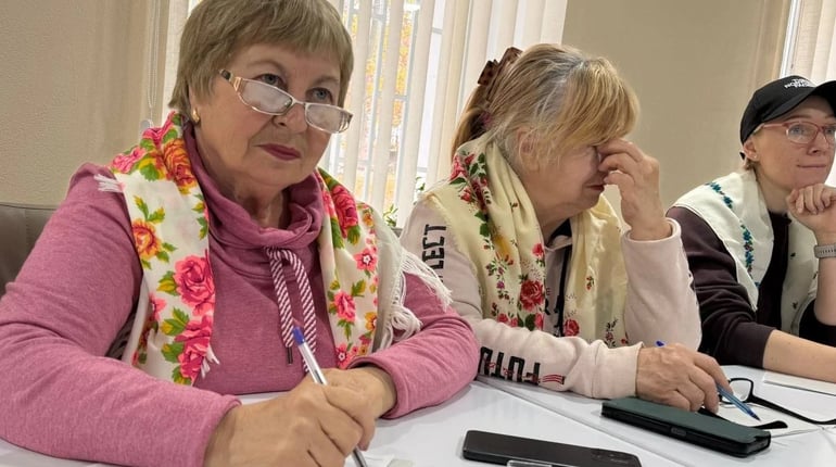 У хустках і з ручками напоготові: у Первомайську написали Радіодиктант національної єдності