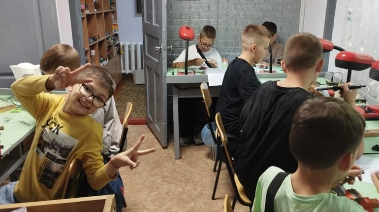 Гуртківці-радіоелектронники Первомайського ЦНТТУМ отримали диплом МАН