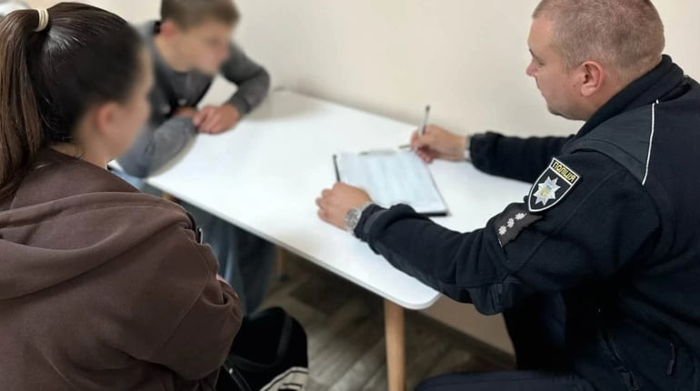 У Первомайську двох 15-річних учнів госпіталізували з алкогольним отруєнням