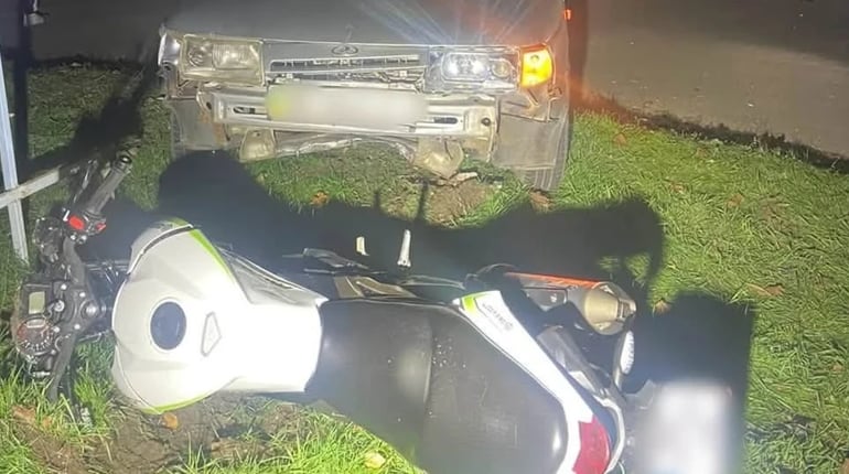 У Первомайську зіткнулися мотоцикл і ВАЗ: госпіталізували двох підлітків