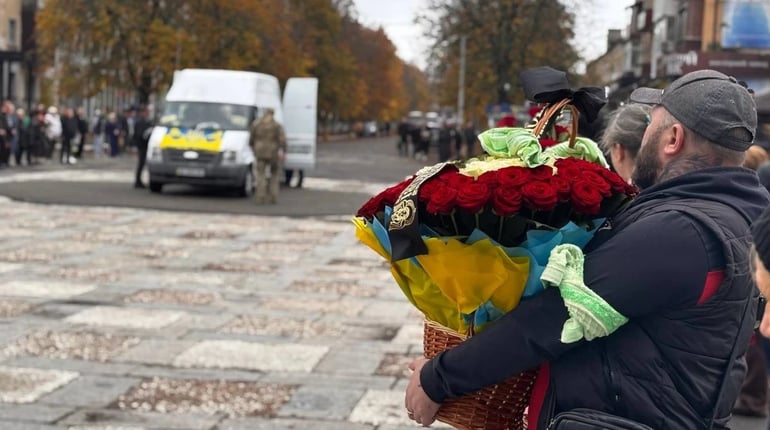 Майже два роки невідомості: Первомайськ поховав старшого солдата Євгенія Князєва