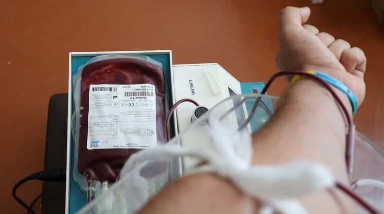 Як це було: серпневий виїзд мобільної бригади для забору крові до Первомайська. Фоторепортаж