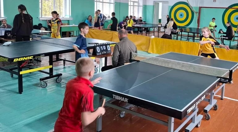 Молодші, але конкурентні: як первомайські тенісисти зіграли в «Уманській дитячій лізі»