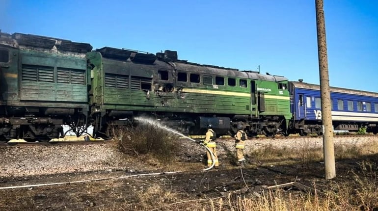 Ворог тричі за ранок атакував БпЛА пасажирський поїзд Київ – Миколаїв