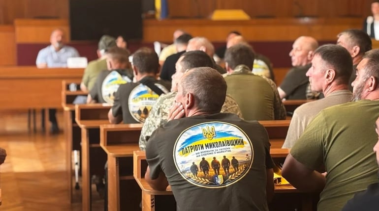 «Ми не маємо бігати по кабінетах»: ветерани Первомайська створили власну організацію